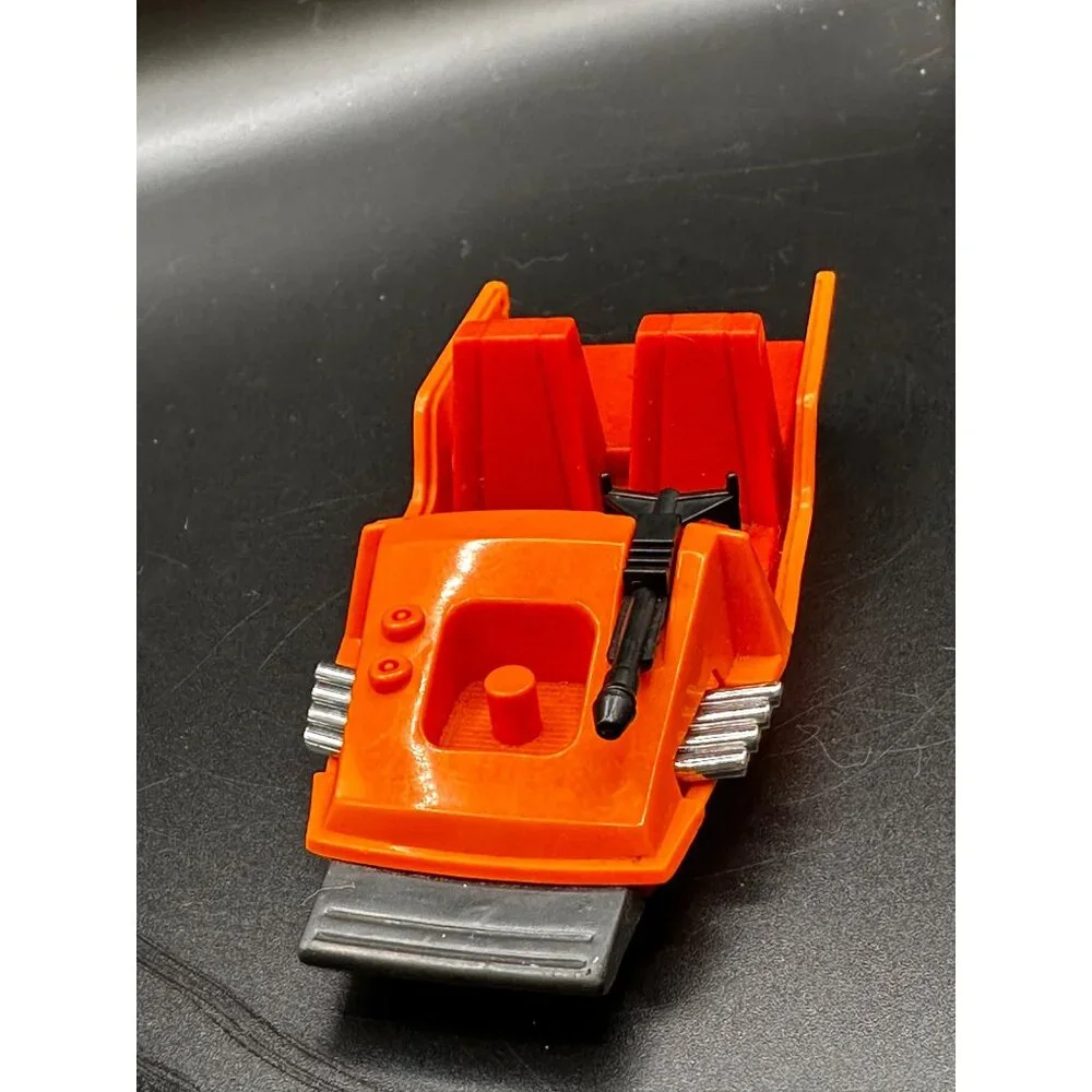 Vtg 1985 1980’s M.A.S.K. Orange Gator Hydroplane boat with gun‎ accessory Kenner